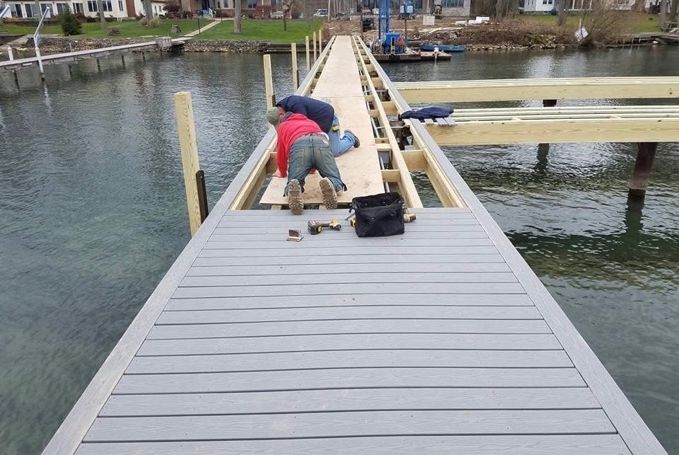 COMPOSITE DECKING (5)