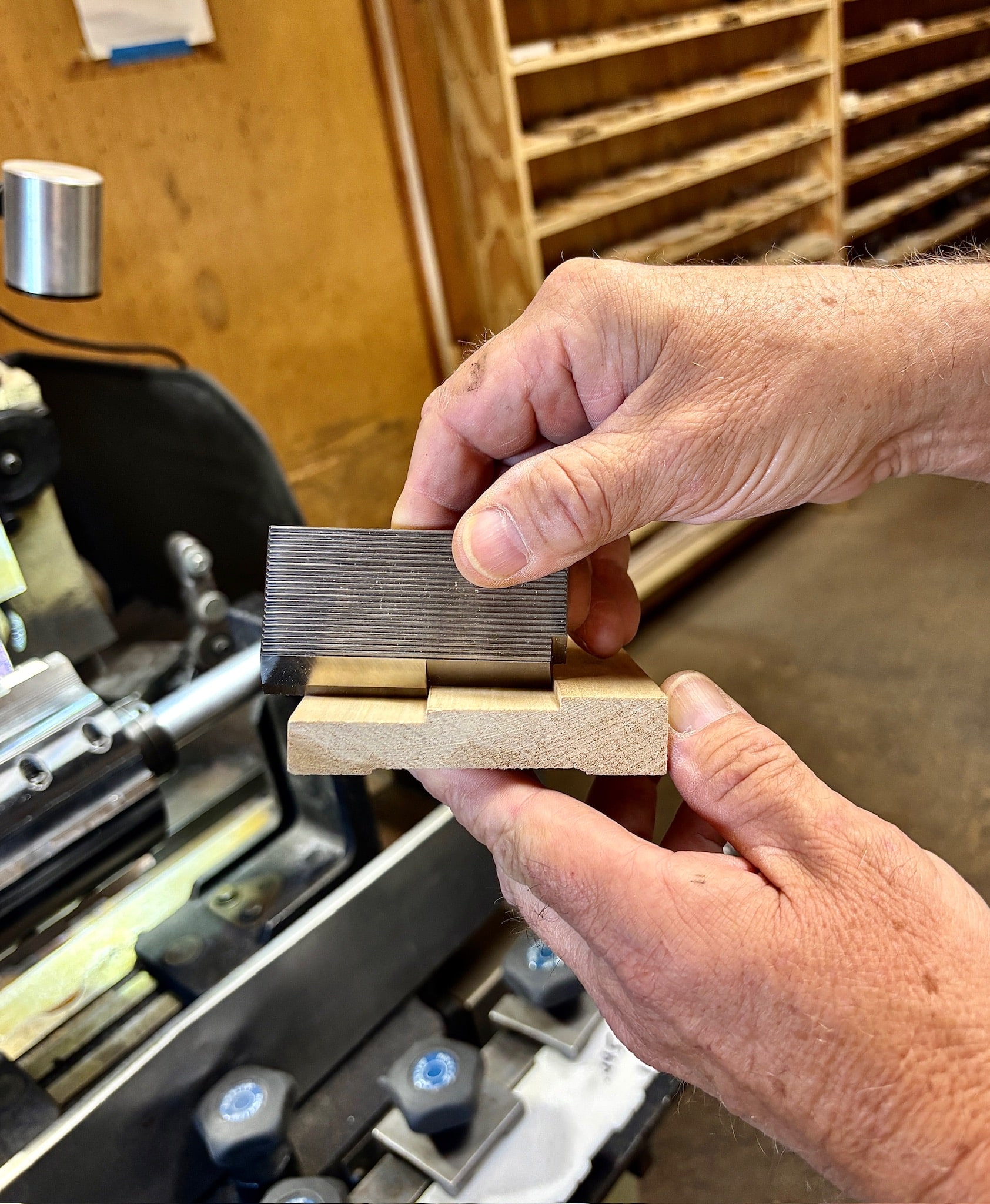 MOULDING MACHINE CUSTOM KNIFE